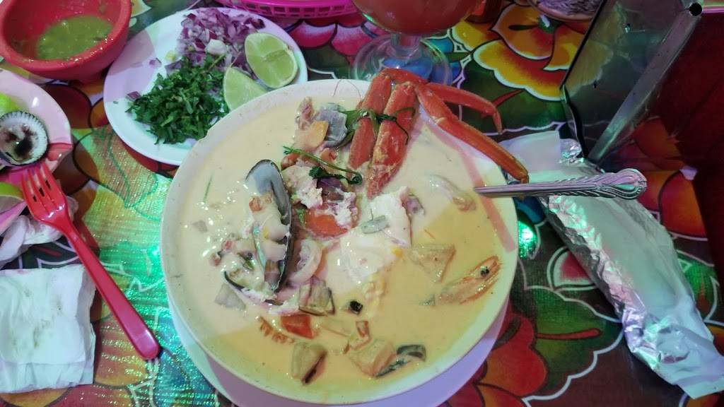 Mariscos La Doña | restaurant | 2201 San Pedro St, Los Angeles, CA 90011, USA | 3236367086 OR +1 323-636-7086