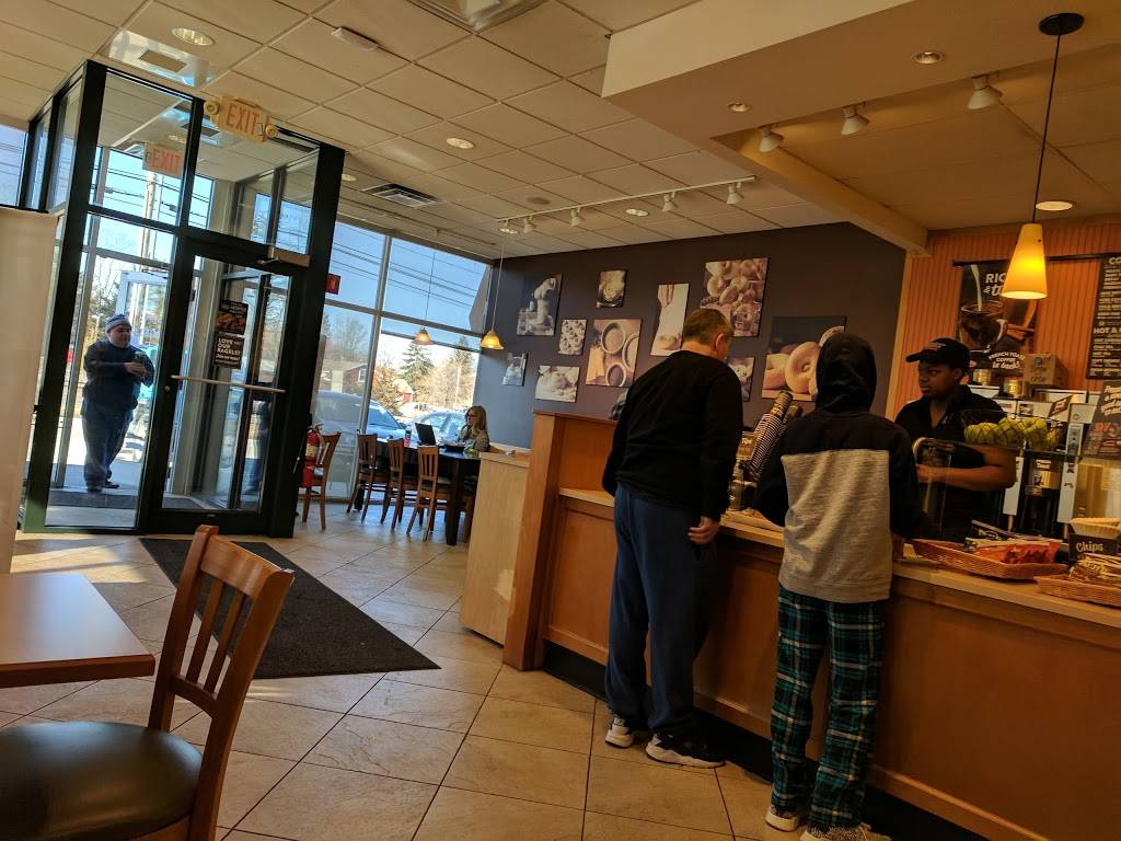 Brueggers Bagels | bakery | 970 N Colony Rd Building G, Wallingford, CT 06492, USA | 2032695666 OR +1 203-269-5666