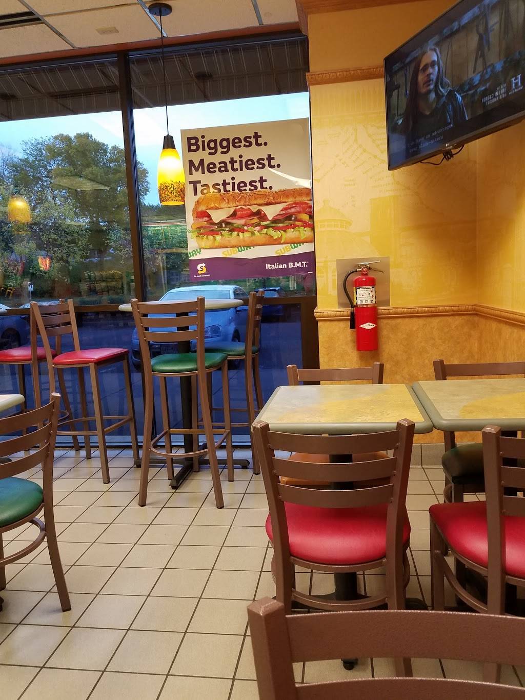 Subway | restaurant | 187 Cheshire Ln, Plymouth, MN 55441, USA | 9527459528 OR +1 952-745-9528