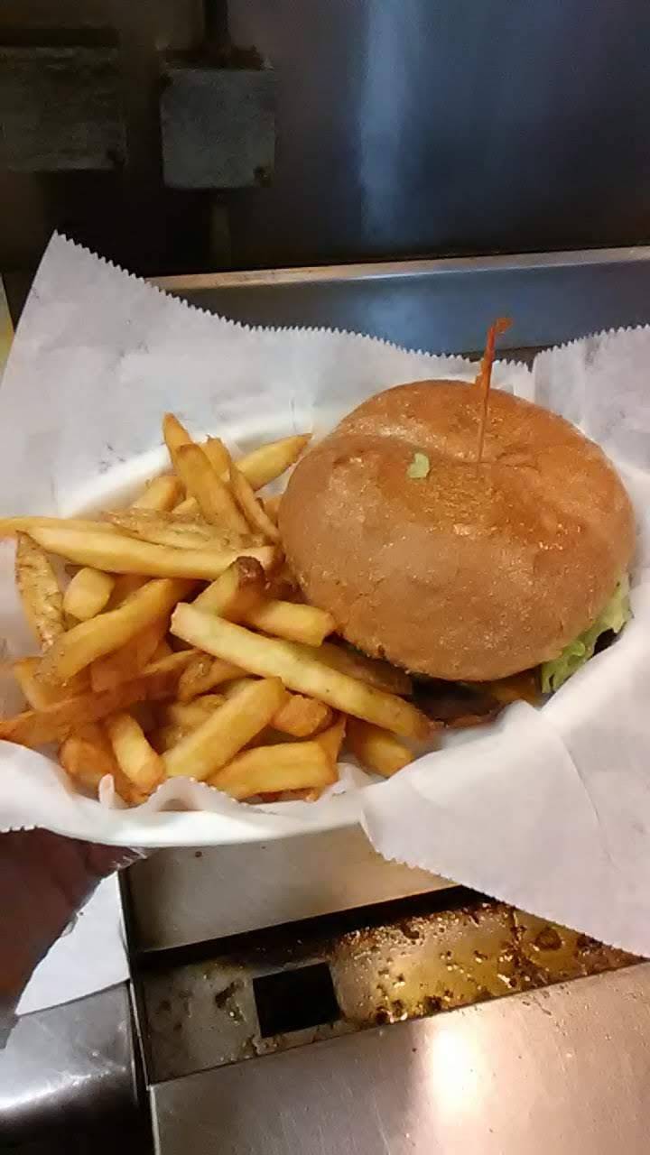 Bills Corner Cafe | restaurant | 2927 S 8th St, Sheboygan, WI 53081, USA | 9204526301 OR +1 920-452-6301