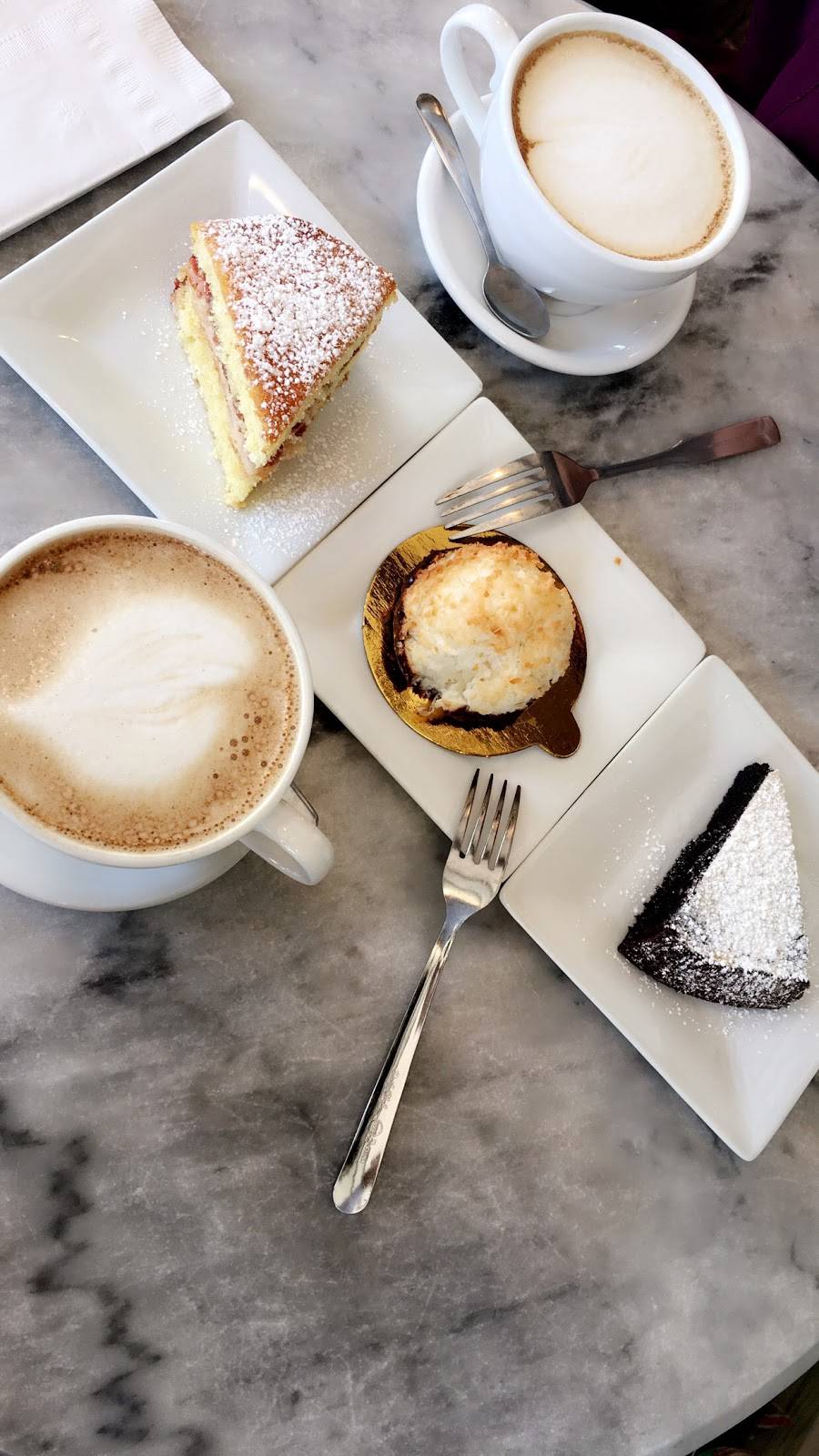 The London Tea Room | cafe | 3128 Morganford Rd, St. Louis, MO 63116, USA | 3142416556 OR +1 314-241-6556