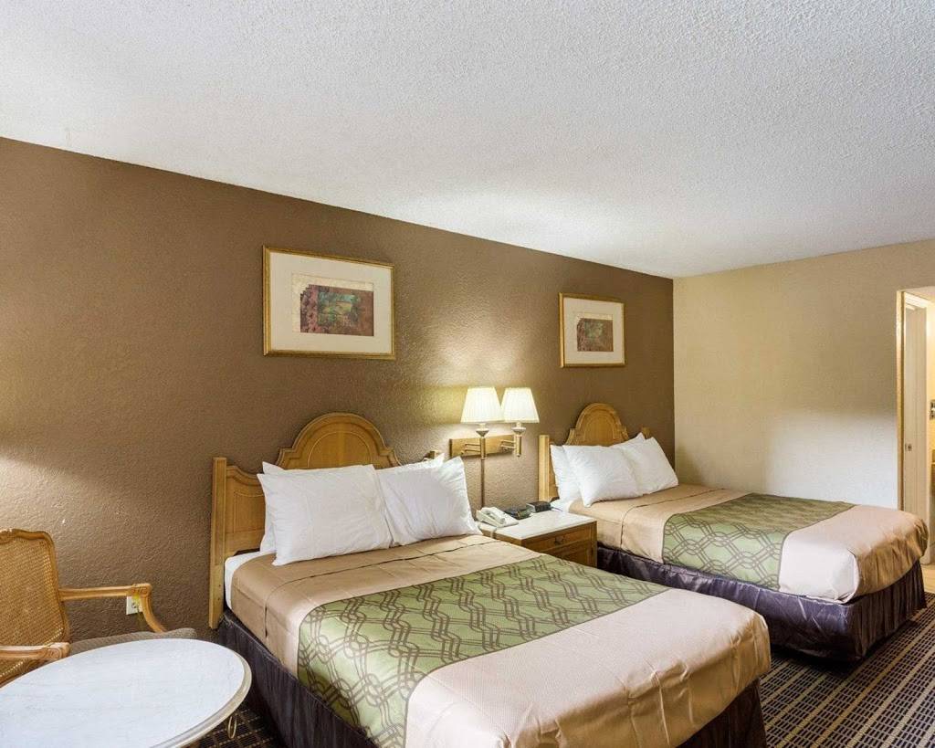 Econo Lodge | restaurant | 2125 Veterans Blvd, Kenner, LA 70062, USA | 5044646464 OR +1 504-464-6464
