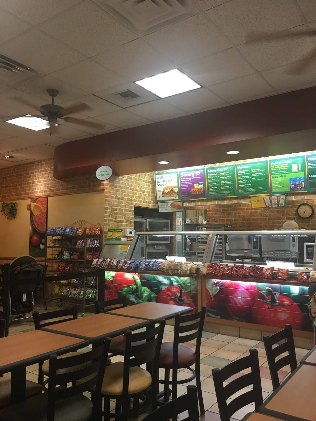 Subway Restaurant | restaurant | 1222 Commerce St suite 150 manor house, Dallas, TX 75202, USA | 2147413229 OR +1 214-741-3229