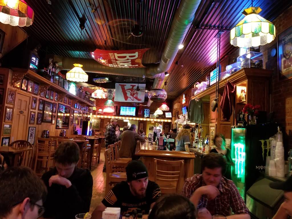 Village Hide-A-Way | restaurant | 111 E Prairie St, Vicksburg, MI 49097, USA | 2696493134 OR +1 269-649-3134