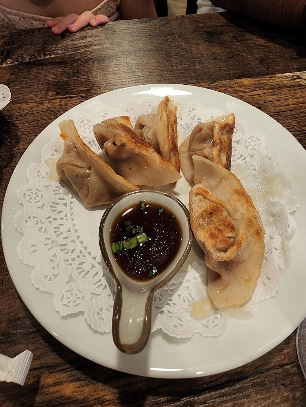 Zhus Kitchen | restaurant | 1700 Altamont Ave, Schenectady, NY 12303, USA | 5183565555 OR +1 518-356-5555