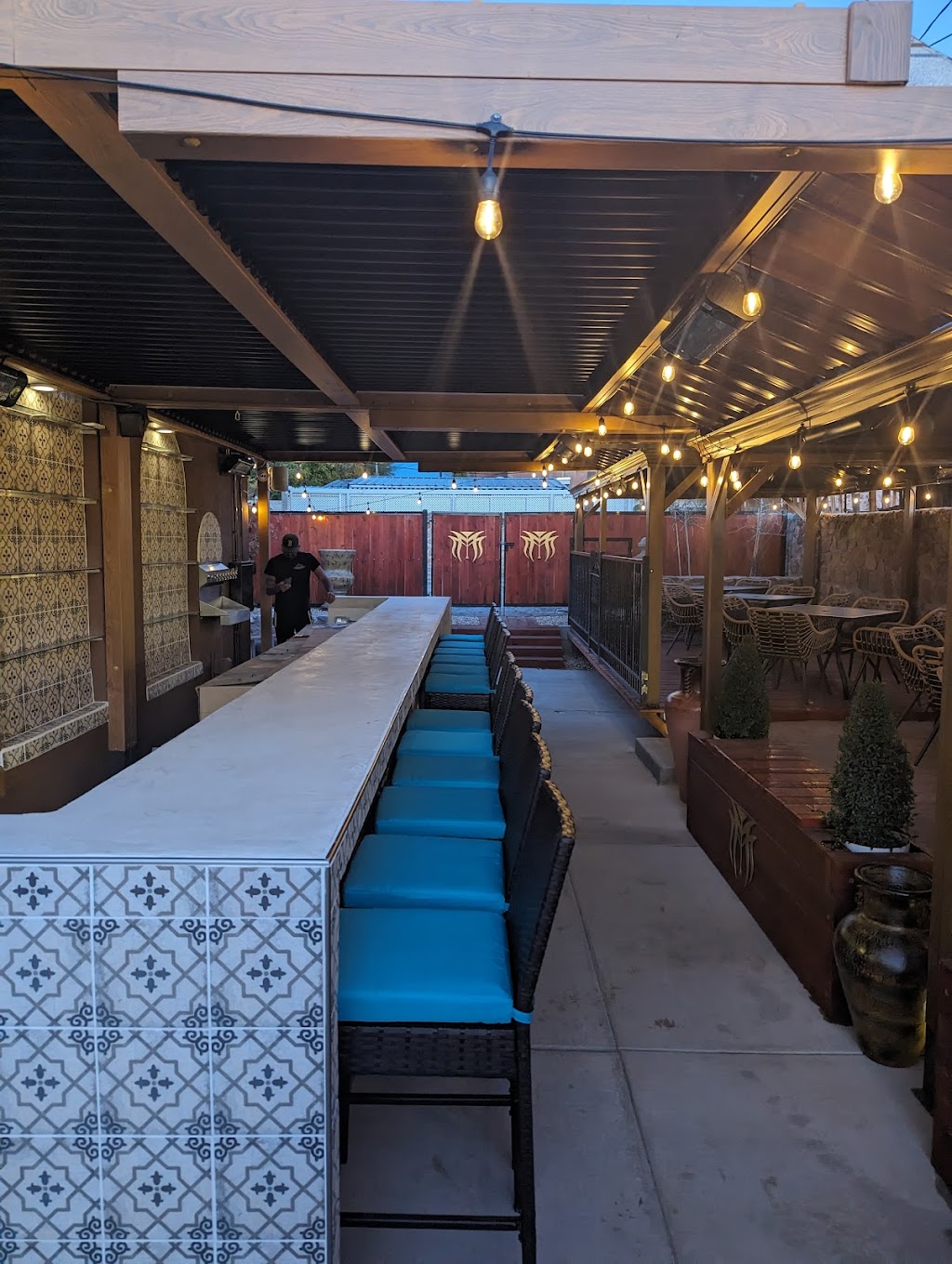 Miguels On Mesquite | restaurant | 118 N Mesquite St, Las Cruces, NM 88001, USA | 5756523832 OR +1 575-652-3832