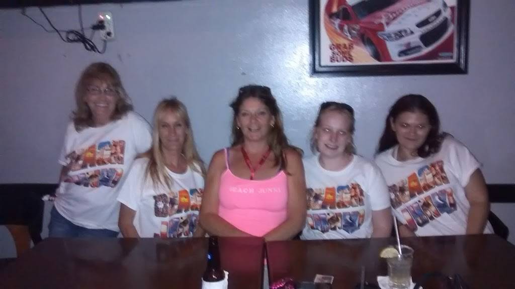 Realities Sports Bar & Grill | restaurant | 510 Lane Ave S, Jacksonville, FL 32254, USA | 9045273889 OR +1 904-527-3889