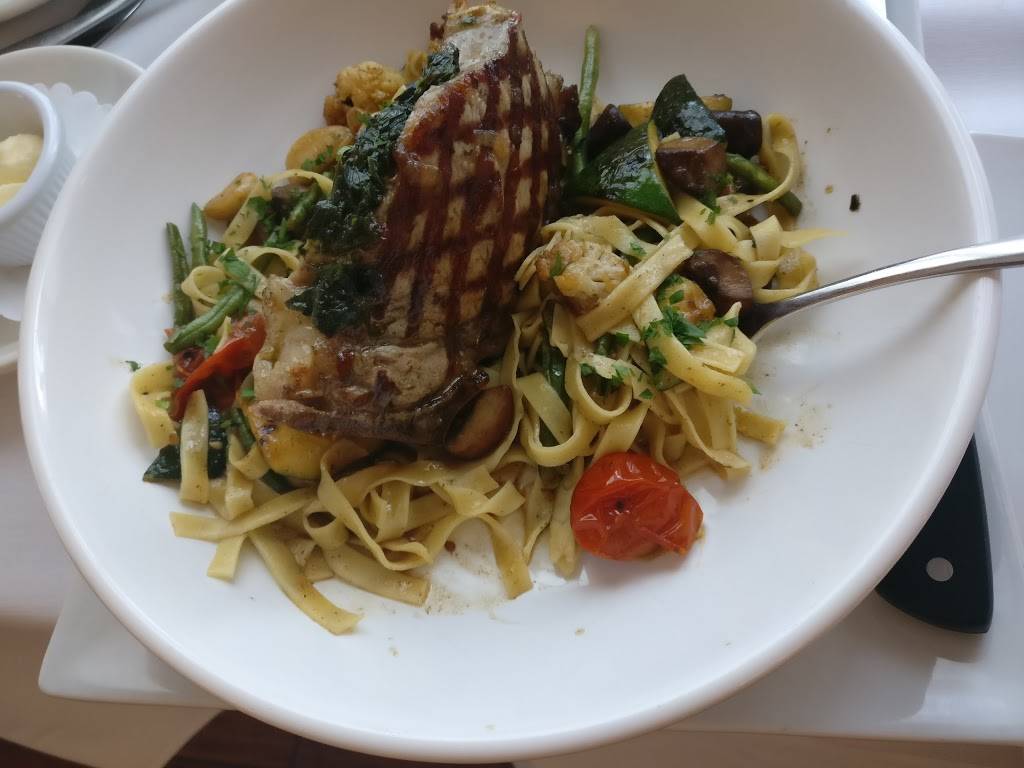 Mountainside Restaurant at Catskill Mountains Resort | restaurant | 211 Mail Rd, Barryville, NY 12719, USA | 8454560195 OR +1 845-456-0195