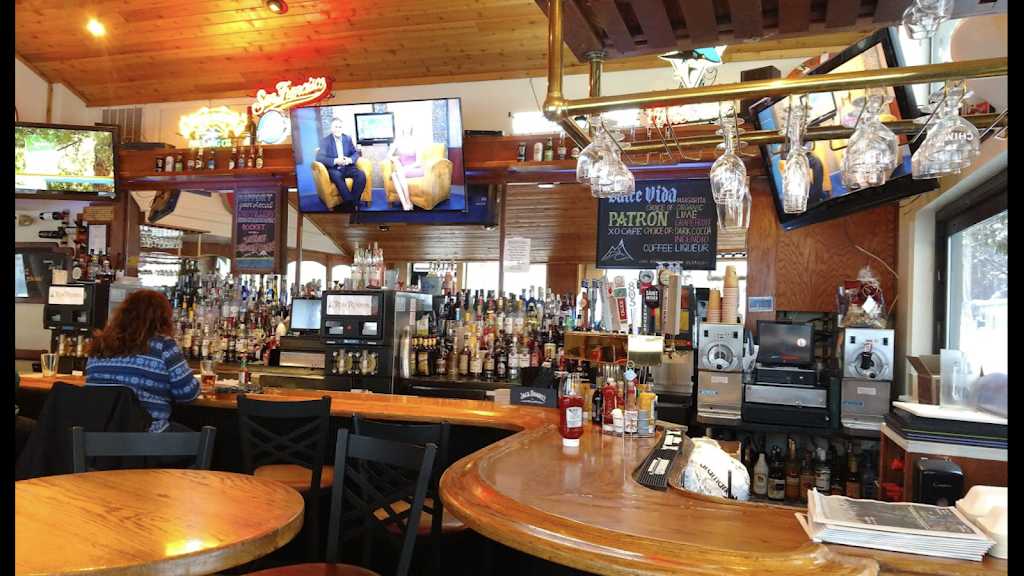 Beacon Bar & Grill | restaurant | 1900 Jameson Beach Rd, South Lake Tahoe, CA 96150, USA | 5305410630 OR +1 530-541-0630