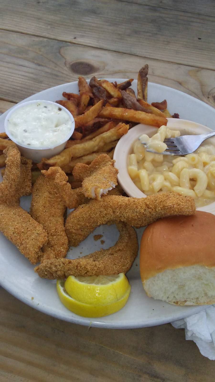 Sassys Red House | restaurant | 708 N College Ave, Fayetteville, AR 72701, USA | 4798566366 OR +1 479-856-6366