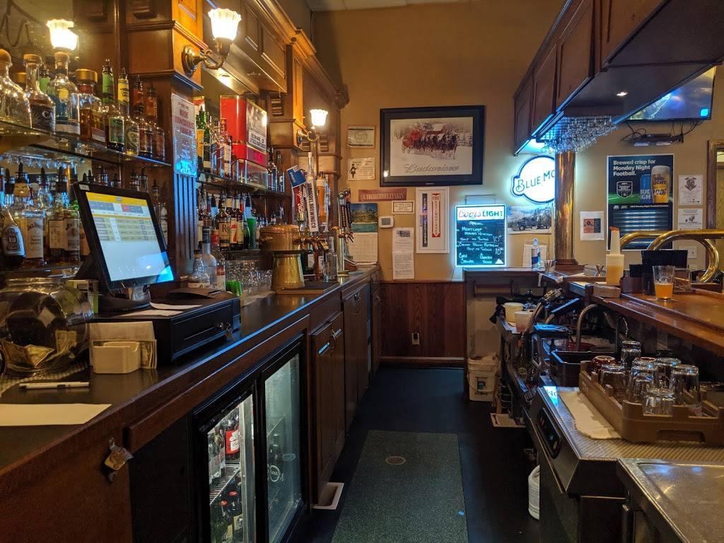 Pioneer Villa Restaurant & Saloon | restaurant | 33180 OR-228, Halsey, OR 97348, USA | 5413692801 OR +1 541-369-2801