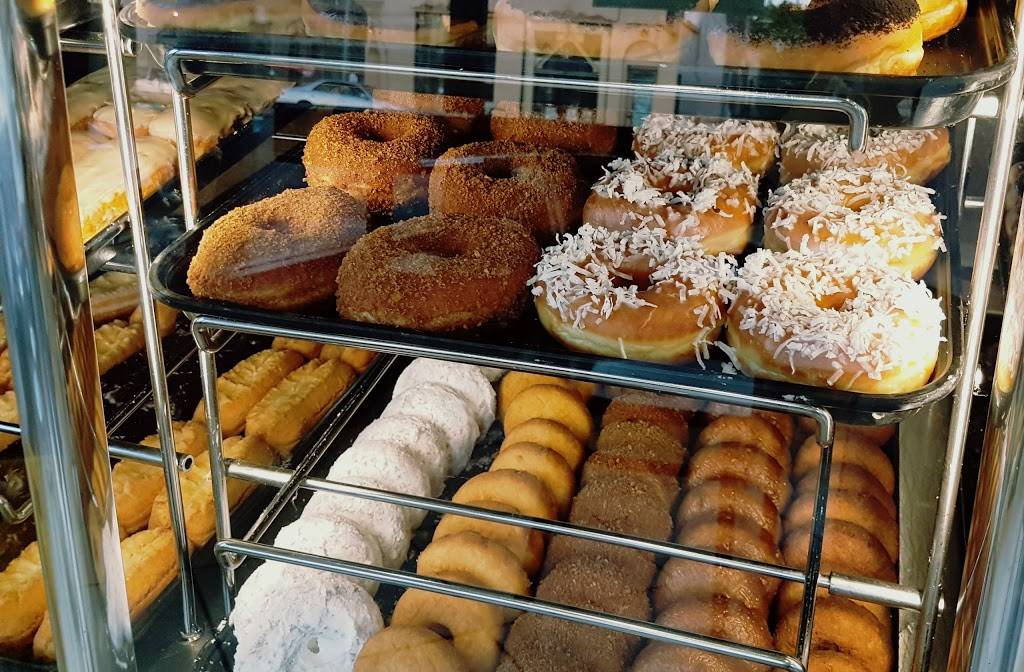 Winchells Donut House | cafe | 716 N Western Ave, Los Angeles, CA 90029, USA | 3234670044 OR +1 323-467-0044