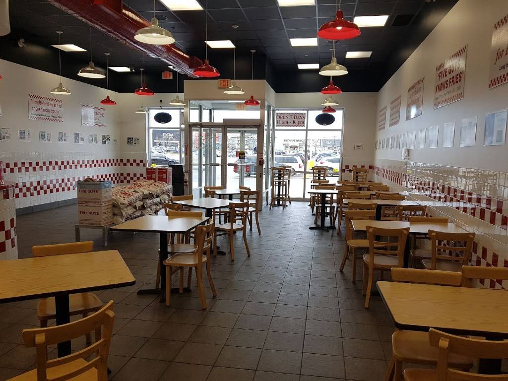 Five Guys | meal takeaway | 140 Kingston Rd E, Ajax, ON L1Z 1E5, Canada | 9054286262 OR +1 905-428-6262