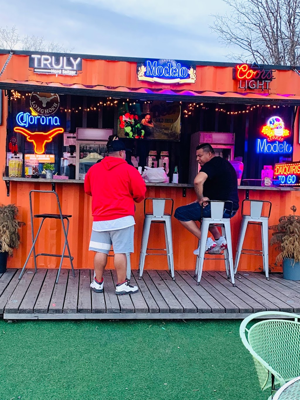 969 Hyder’s Beer Garden & Food Park | restaurant | 10800 FM 969, Austin, TX 78724, USA | 5123825209 OR +1 512-382-5209