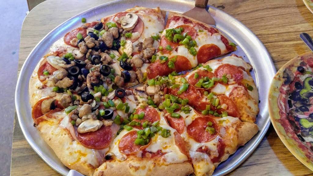Garibaldis Pizza | restaurant | 3530 Walker Ave, Memphis, TN 38111, USA | 9013276111 OR +1 901-327-6111