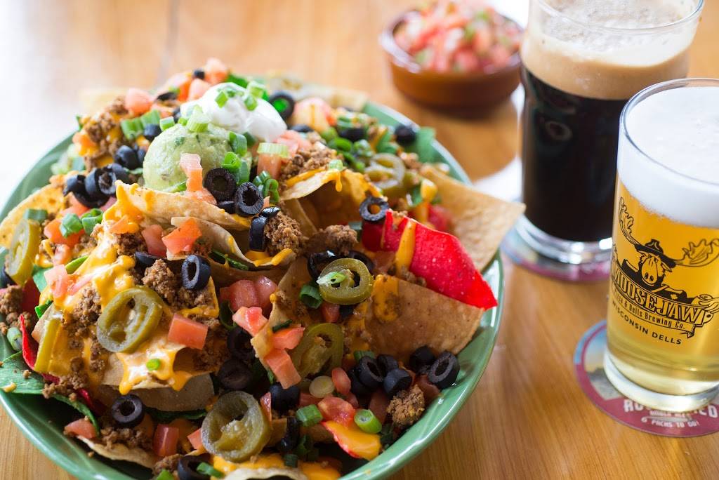 Wisconsin Dells Brewing Co. | restaurant | 110 Wisconsin Dells Pkwy S, Wisconsin Dells, WI 53965, USA | 6082541122 OR +1 608-254-1122