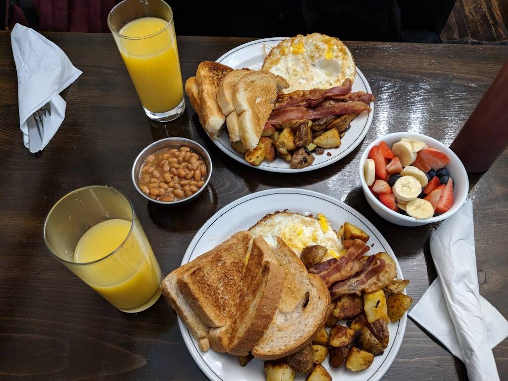 Hazels Diner | restaurant | 3401 Yonge St, North York, ON M4N 2M8, Canada | 4168500121 OR +1 416-850-0121