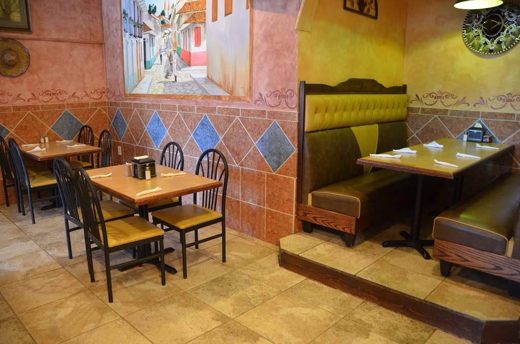 Las Plazas Mexican Restaurant | restaurant | 18 Mathis Dr, Dickson, TN 37055, USA | 6154460100 OR +1 615-446-0100