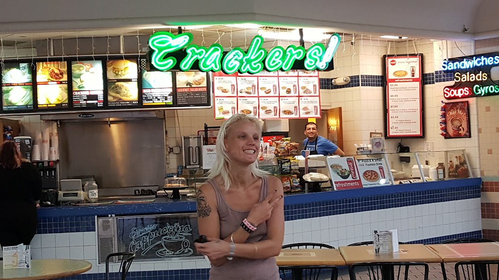 Crackers | restaurant | Santa Rosa Mall, 300 Mary Esther Blvd, Mary Esther, FL 32569, USA | 8502445334 OR +1 850-244-5334