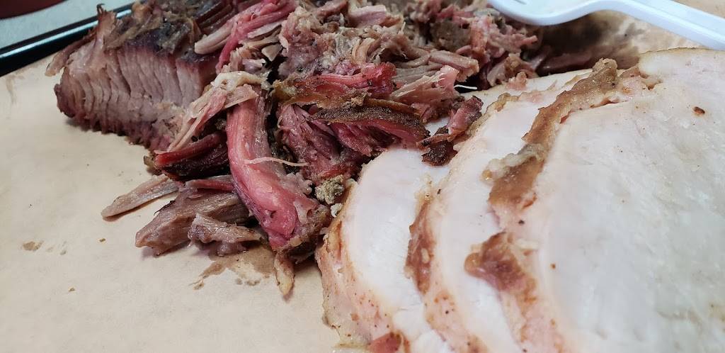 Pig In Pig Out | restaurant | 1003 E 13th St N, Wichita, KS 67214, USA | 3162637474 OR +1 316-263-7474