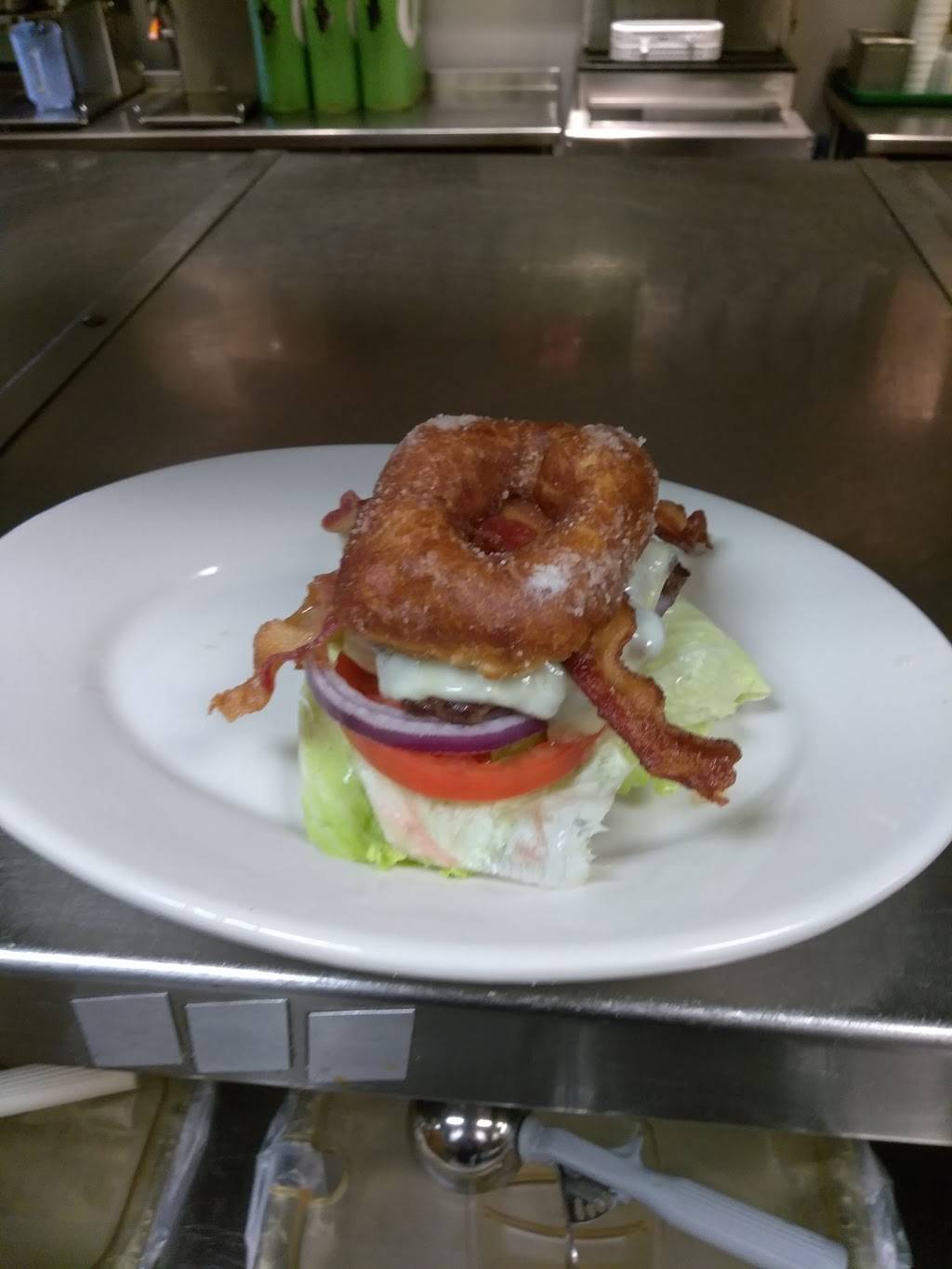 Burkes Bakey | restaurant | 277-319 Waveland Ave, Danville, KY 40422, USA | 8593295000 OR +1 859-329-5000