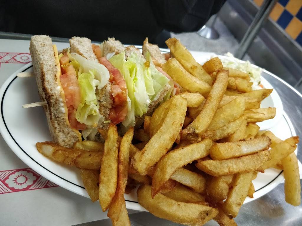 Paul Patates | restaurant | 0760 Rue Charlevoix, Montréal, QC H3K 2Y2, Canada | 5149372751 OR +1 514-937-2751