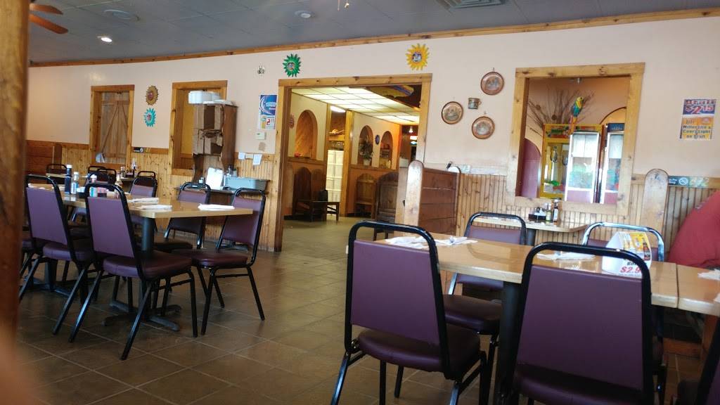 Tequilas Mexican Restaurant | restaurant | 1616 W Main St, Carmi, IL 62821, USA | 6183844037 OR +1 618-384-4037