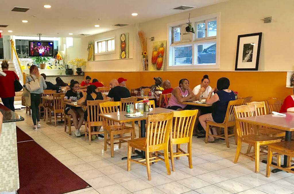 Oliveiras Steak House | restaurant | 72 Walnut St, Peabody, MA 01960, USA | 9785321530 OR +1 978-532-1530