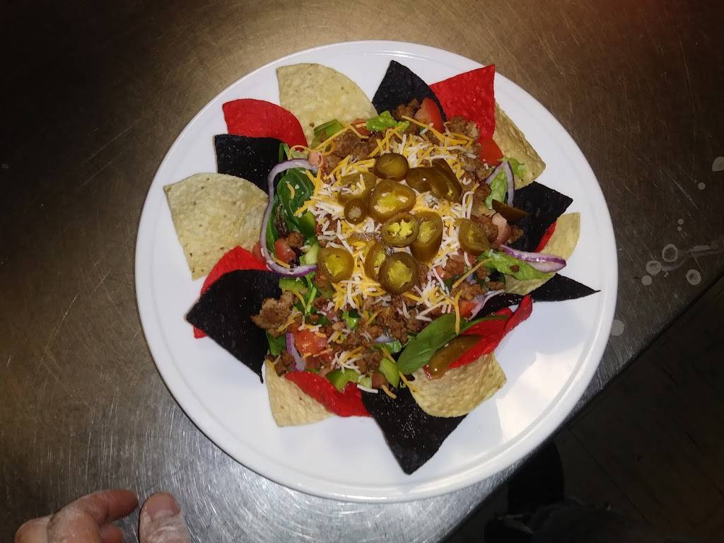 Buddys Pizza Pub | restaurant | 547 W Grove St, Middleborough, MA 02346, USA | 5089239196 OR +1 508-923-9196