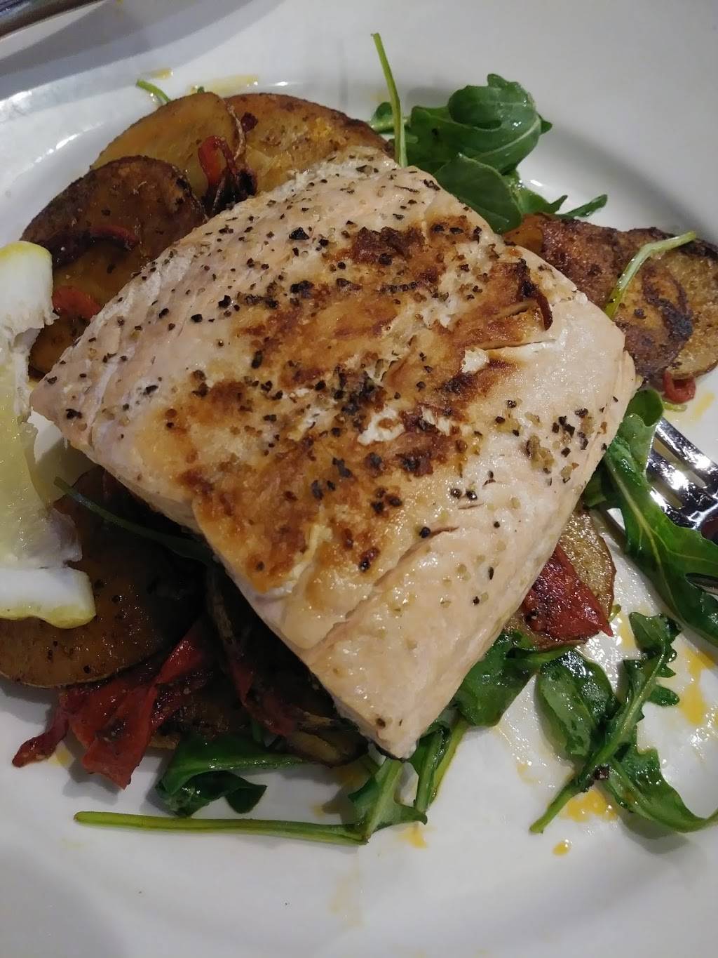 Lindberghs Landing | restaurant | 5222 Portage Rd, Portage, MI 49002, USA | 2694591378 OR +1 269-459-1378