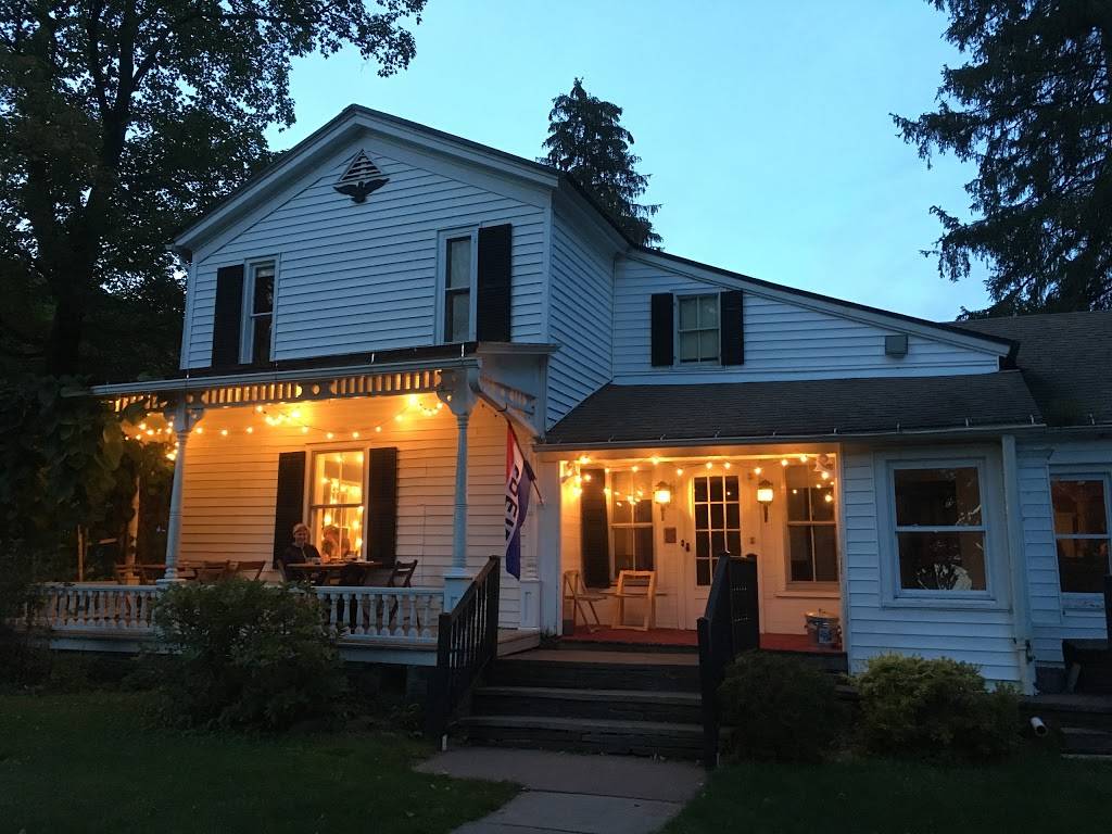 The Bull & Garland | restaurant | 760 Main St, Hobart, NY 13788, USA | 6075383006 OR +1 607-538-3006