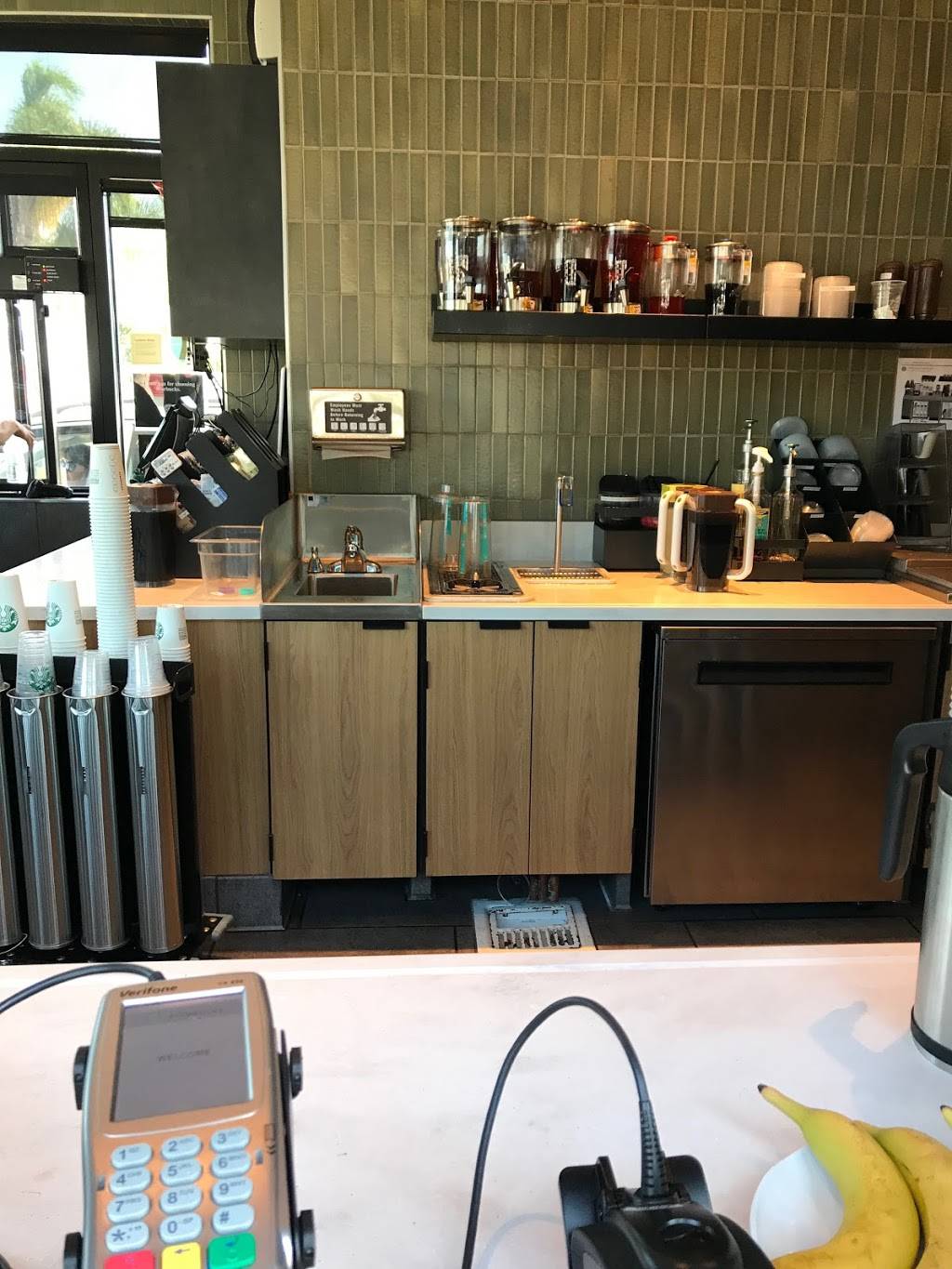 Starbucks | cafe | 3111 Hancock St, San Diego, CA 92110, USA | 6198067016 OR +1 619-806-7016