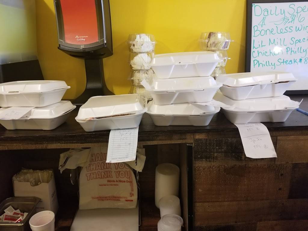 Crumpys Hot Wings Downtown | restaurant | 336 N Dunlap St, Memphis, TN 38105, USA | 9013473179 OR +1 901-347-3179