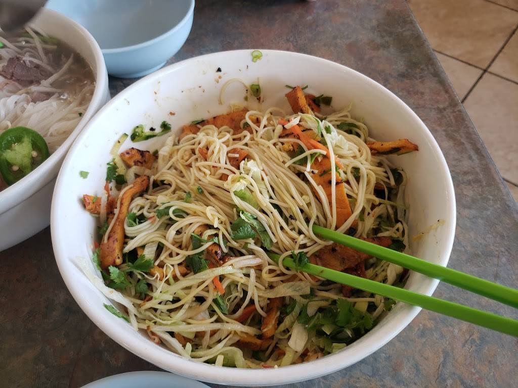 Pho Bac Noodle Palace | restaurant | 1100 McHenry Ave, Modesto, CA 95350, USA | 2095795899 OR +1 209-579-5899