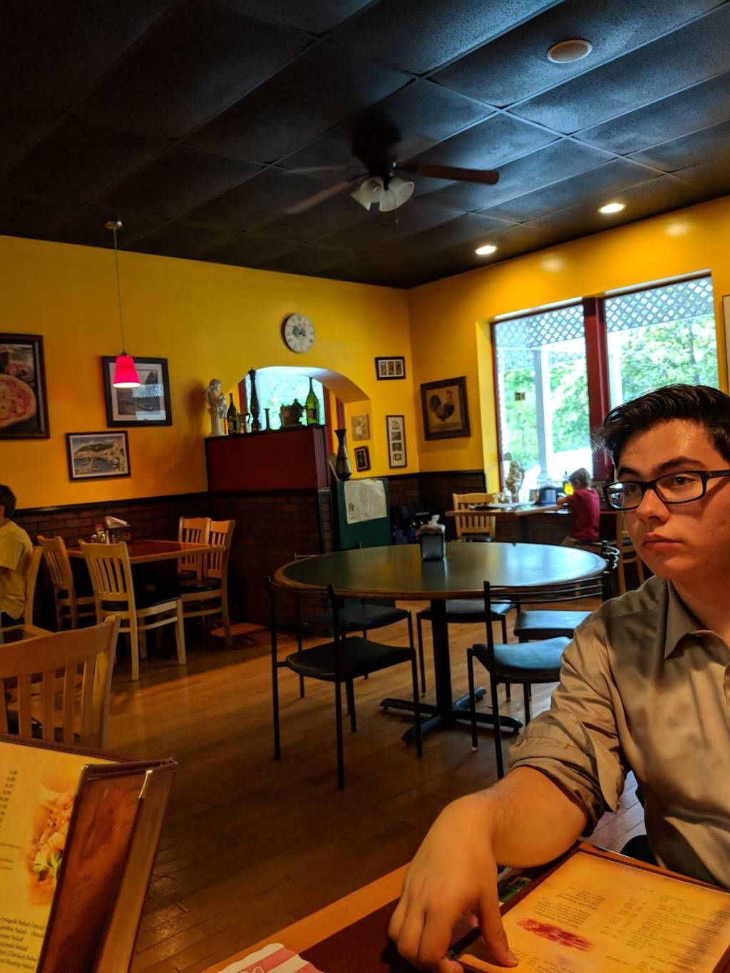 Franicos | restaurant | 25 Elm St, Warwick, NY 10990, USA | 8459868000 OR +1 845-986-8000