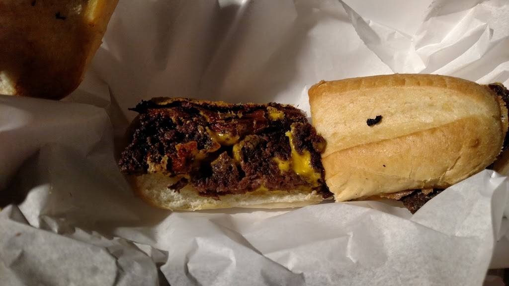 Curve Inn | restaurant | 10336 Blue Star Hwy, South Haven, MI 49090, USA | 2696375070 OR +1 269-637-5070