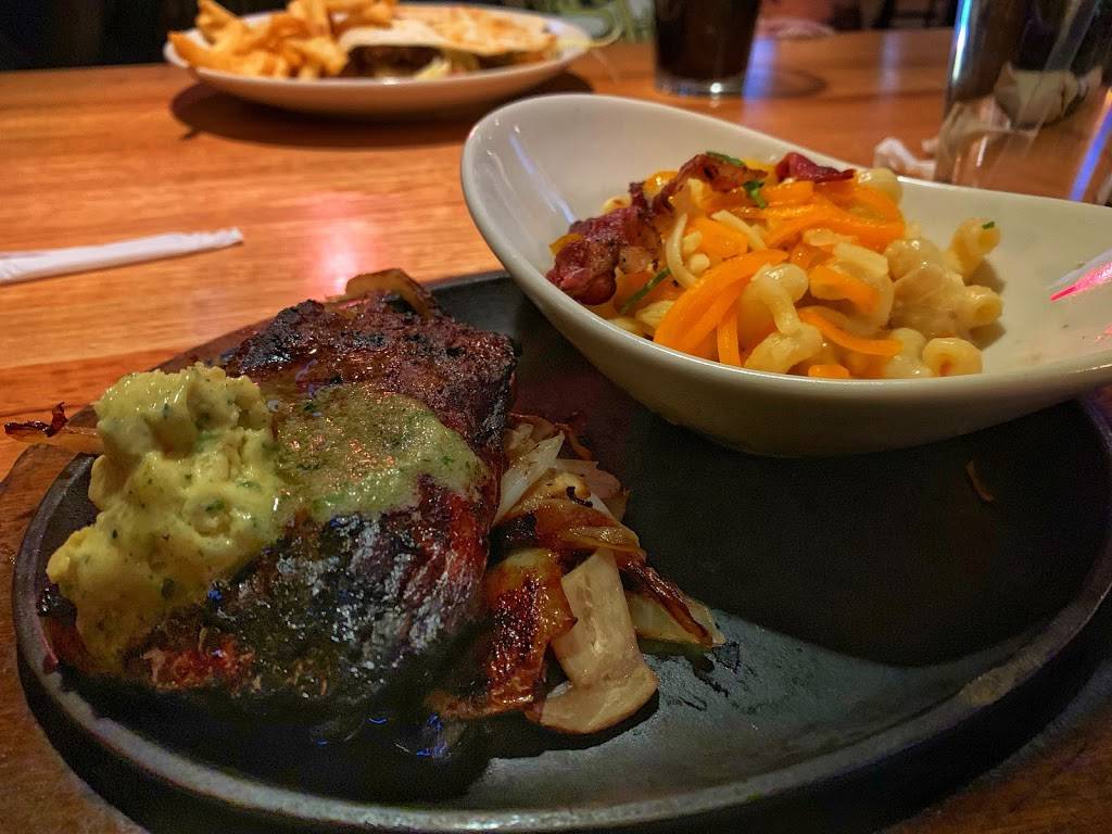 Applebees Grill + Bar | restaurant | 1245 N Rock Rd, Derby, KS 67037, USA | 3167887775 OR +1 316-788-7775