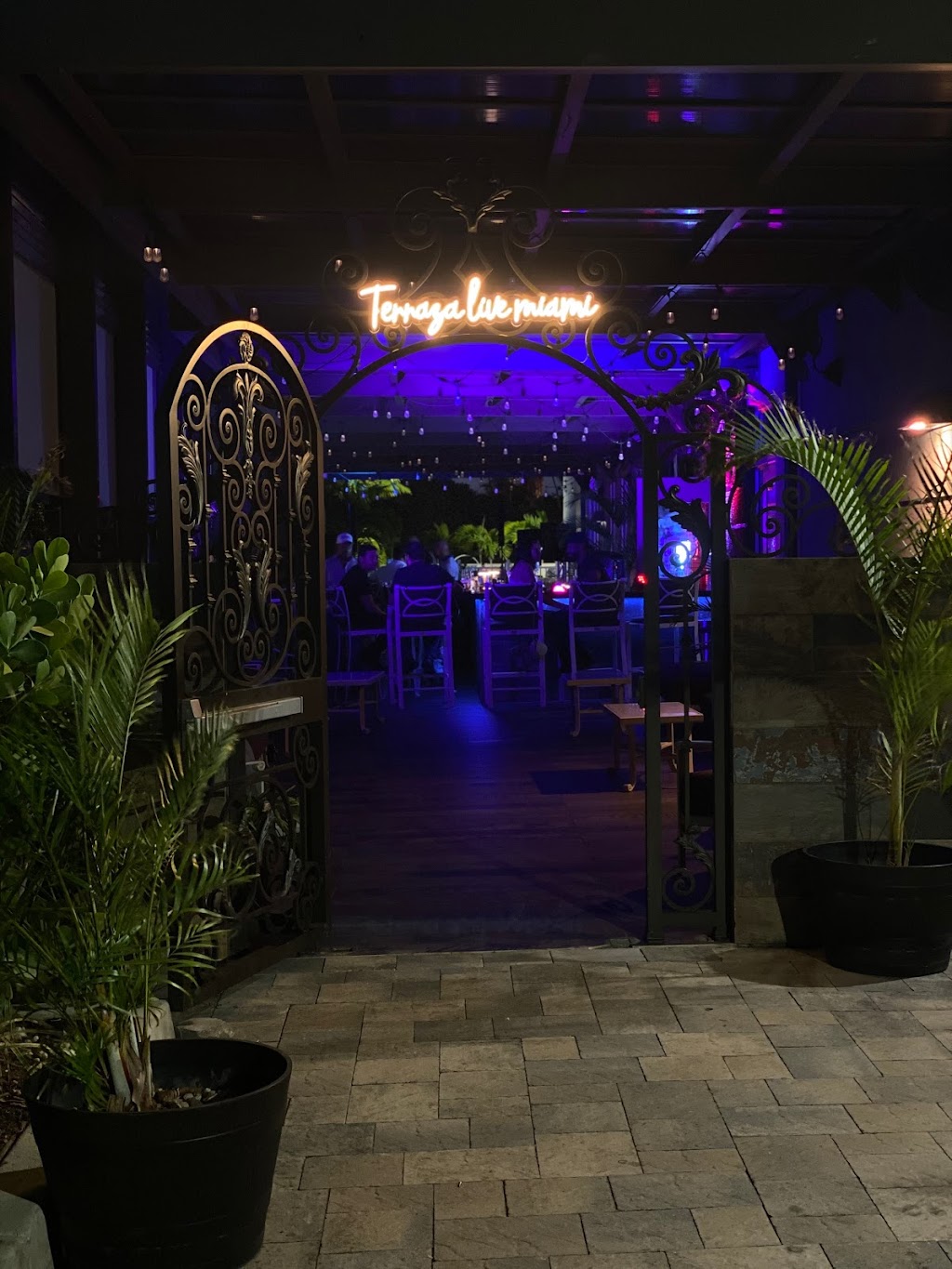 Terraza Live Miami | restaurant | 3755 NW 78th Ave, Doral, FL 33166, USA | 7866121708 OR +1 786-612-1708