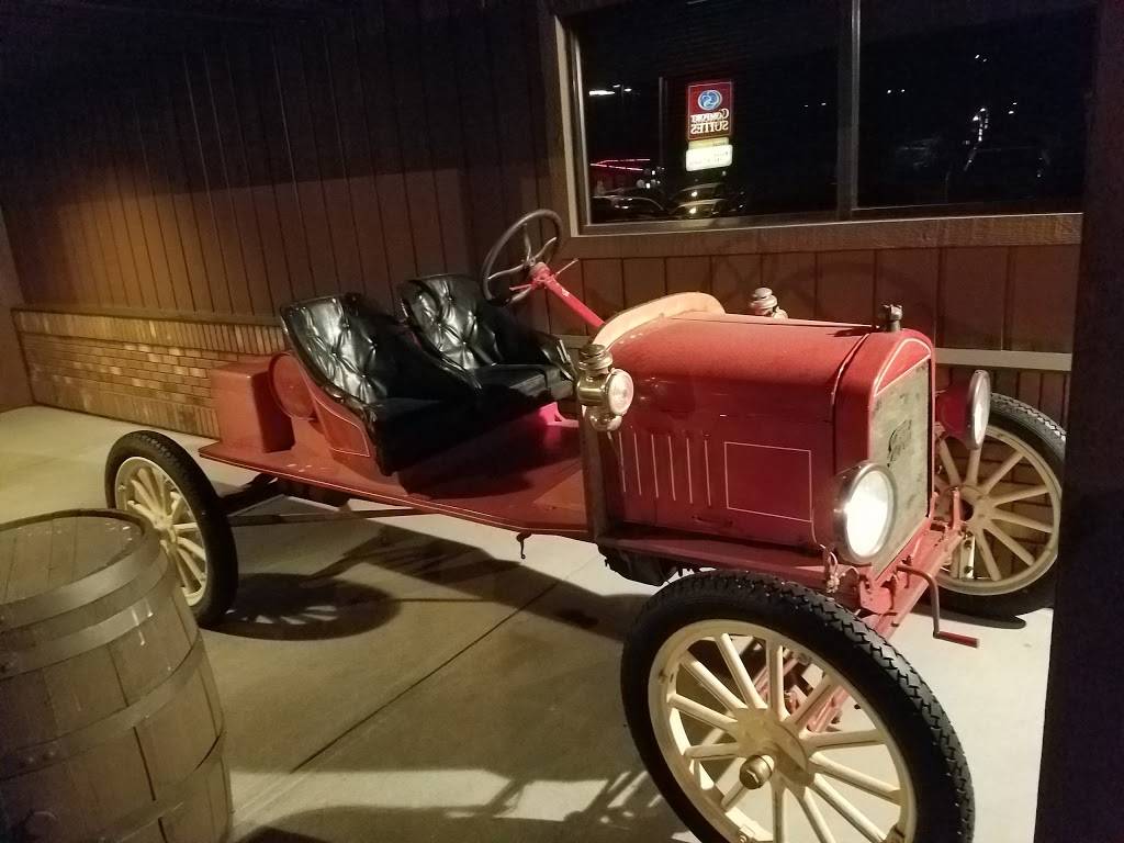 20s Hideout Steakhouse | restaurant | 2602 Wanda, Marion, IL 62959, USA | 6189978325 OR +1 618-997-8325