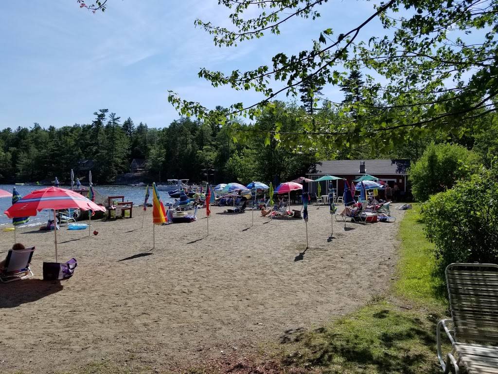 Lucerne Beach Club | restaurant | 14 Pearl Point Rd, Dedham, ME 04429, USA | 2078437311 OR +1 207-843-7311