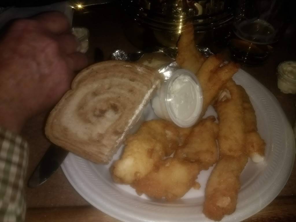 North Chase Bar & Grill | restaurant | 7786 County Road S, Sobieski, WI 54171, USA | 9208228606 OR +1 920-822-8606