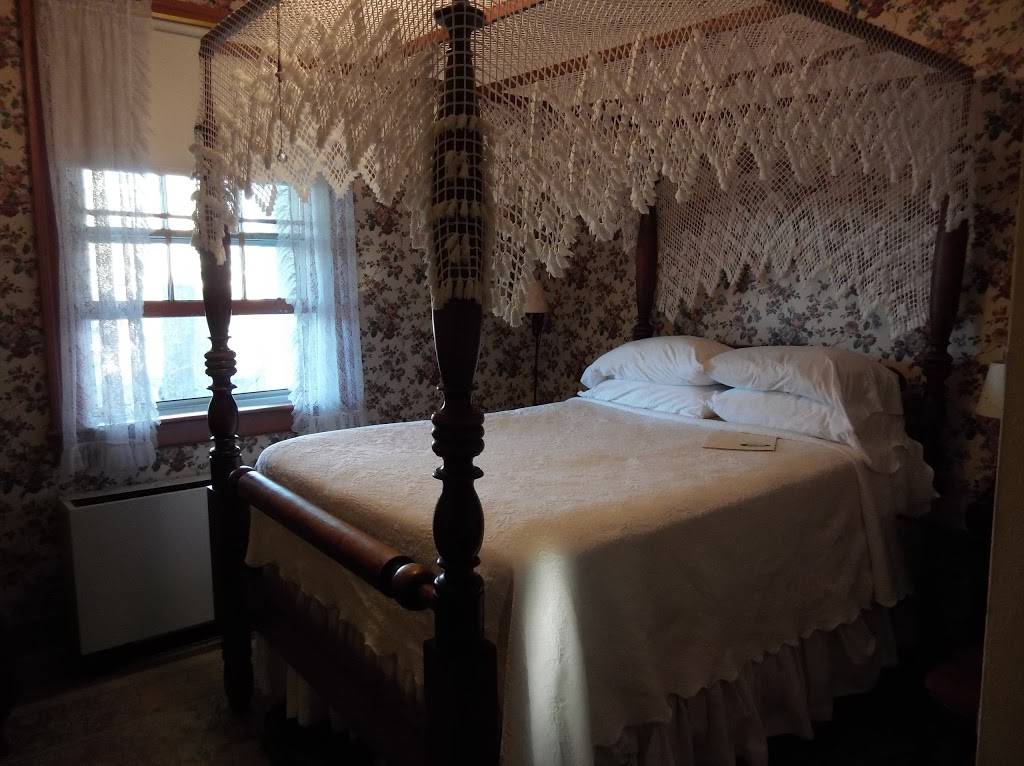 General Lewis Inn | restaurant | 1236 E Washington St, Lewisburg, WV 24901, USA | 3046452600 OR +1 304-645-2600