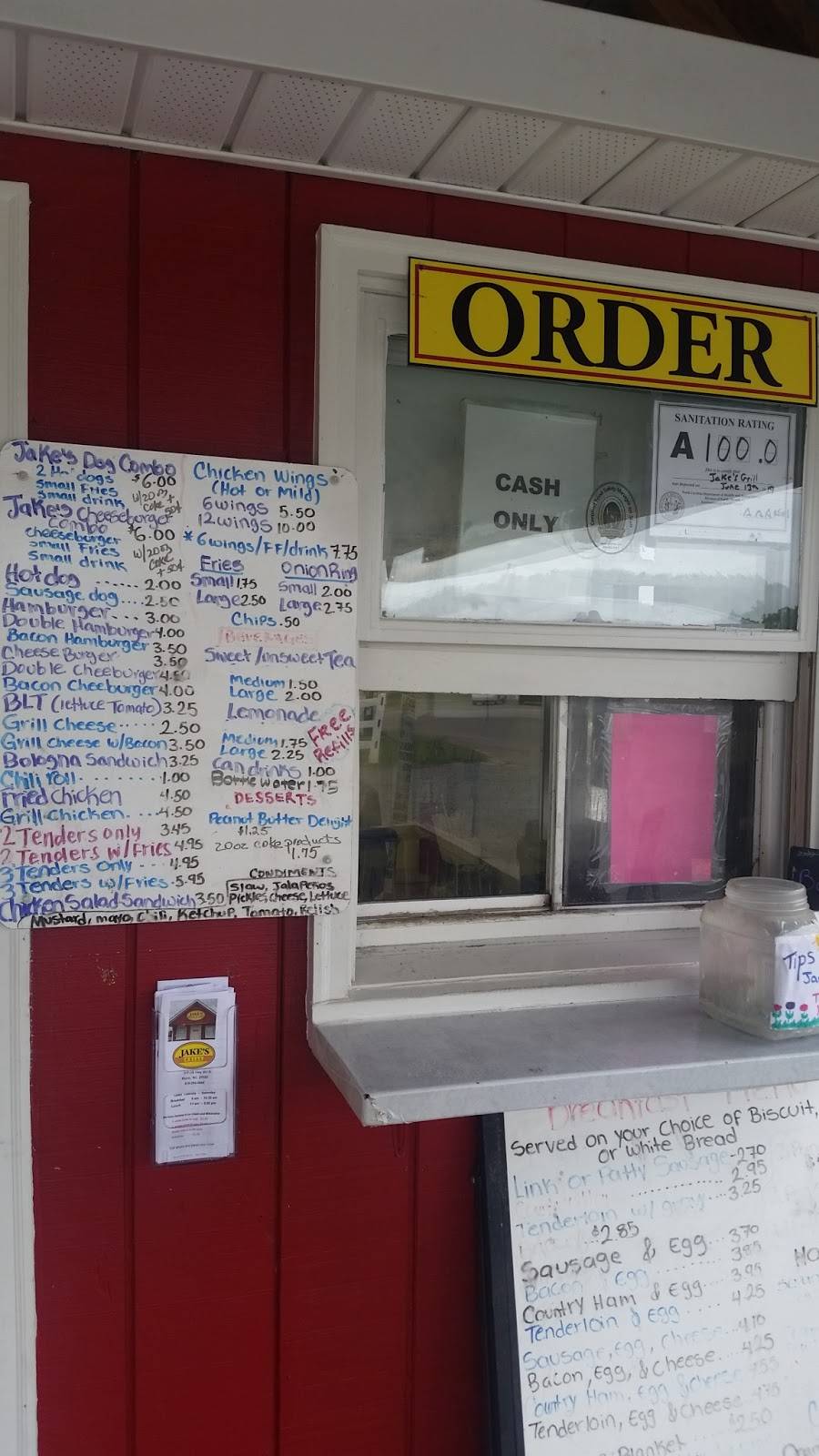 Jakes Grill | restaurant | 319 US-301, Selma, NC 27576, USA | 9192844444 OR +1 919-284-4444