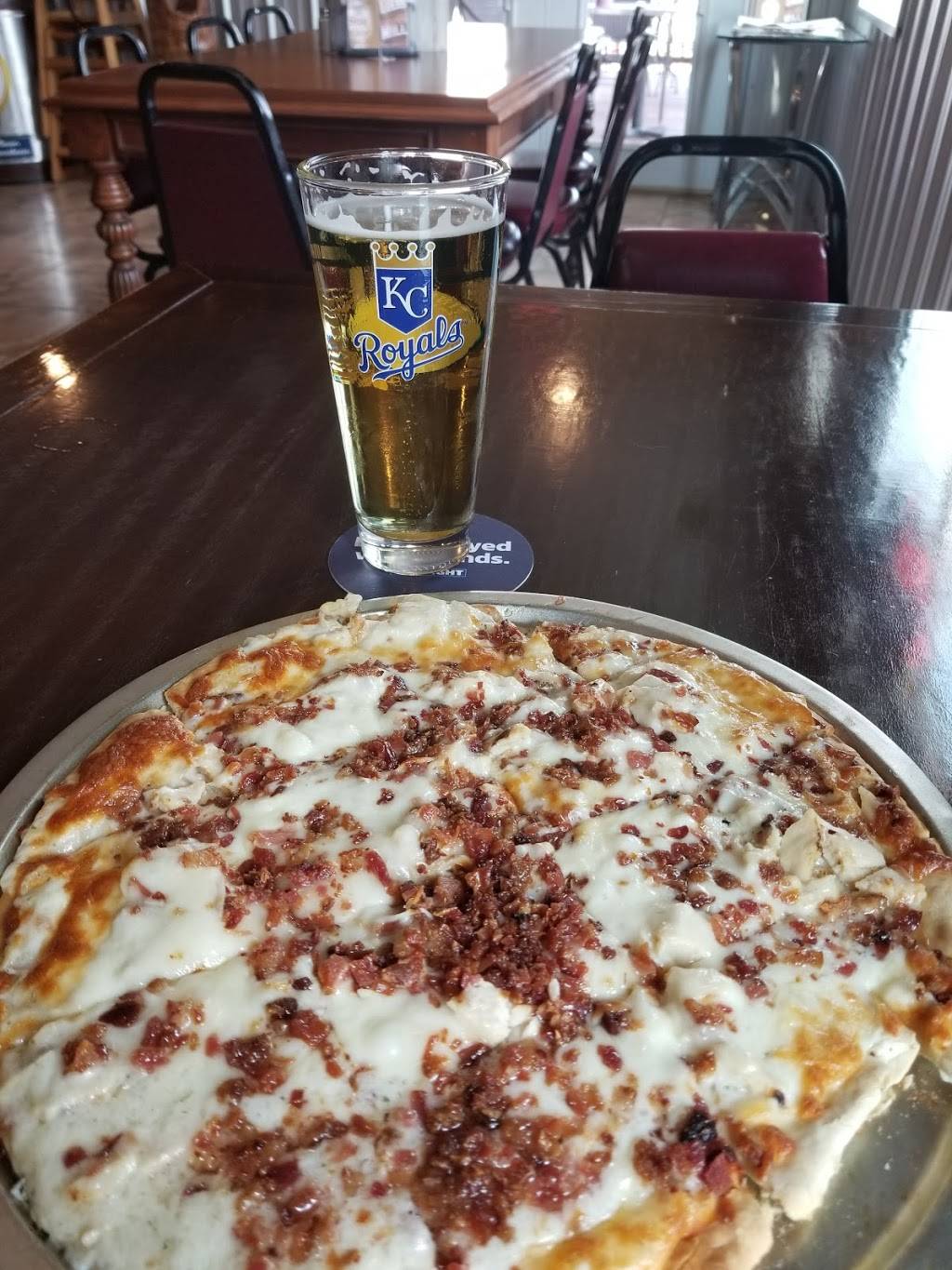 Loebs Mill Bar & Grill | restaurant | 205 US-50, Rosebud, MO 63091, USA | 5737645210 OR +1 573-764-5210