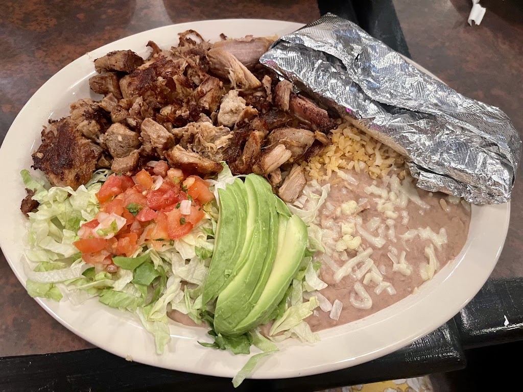 Somos Familia Mexican Restaurant | restaurant | 1268 W 86th St, Indianapolis, IN 46260, USA | 3176692077 OR +1 317-669-2077