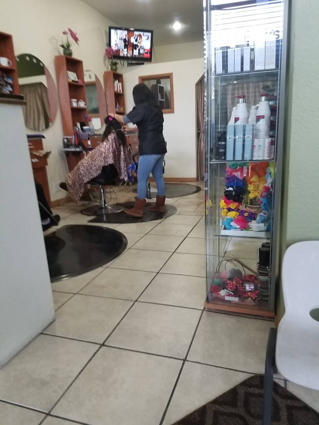 Tellos Mexican Food | restaurant | 417 Moorpark Ave, Moorpark, CA 93021, USA | 8055237640 OR +1 805-523-7640