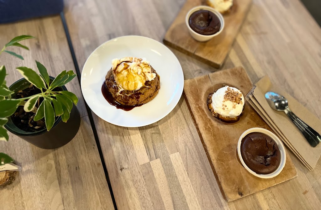 Hot Cakes | bakery | 5427 Ballard Ave NW, Seattle, WA 98107, USA | 2064533792 OR +1 206-453-3792