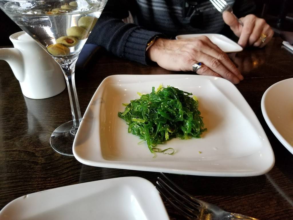 Oishii Bistro | restaurant | 69 S Moger Ave, Mt Kisco, NY 10549, USA | 9146662348 OR +1 914-666-2348