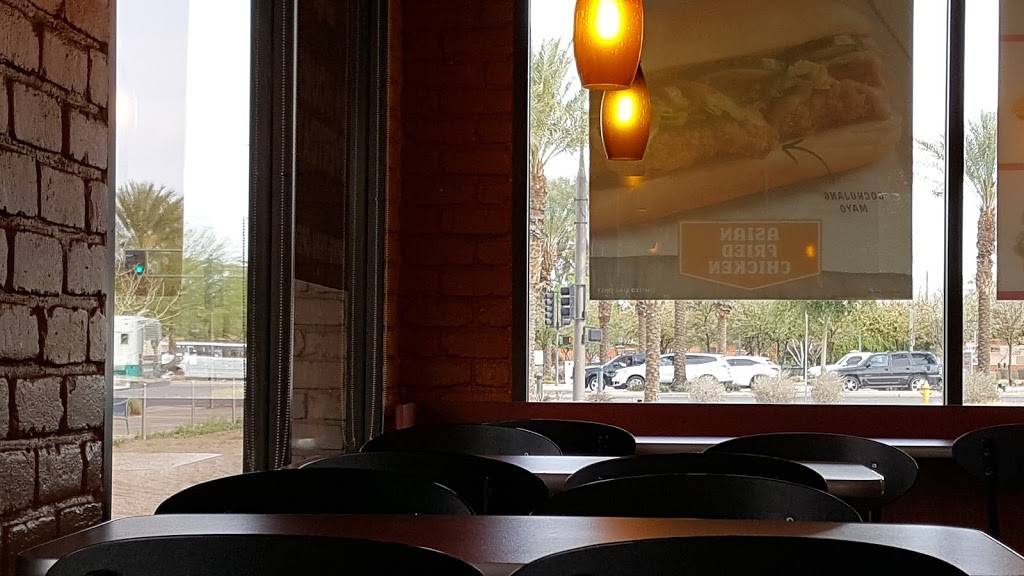 Jack in the Box | restaurant | 141 N Arizona Ave, Chandler, AZ 85225, USA | 4809637187 OR +1 480-963-7187