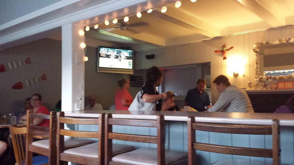 Wooden Shoe | restaurant | 419 Lower County Rd, Dennis Port, MA 02639, USA | 5083946431 OR +1 508-394-6431